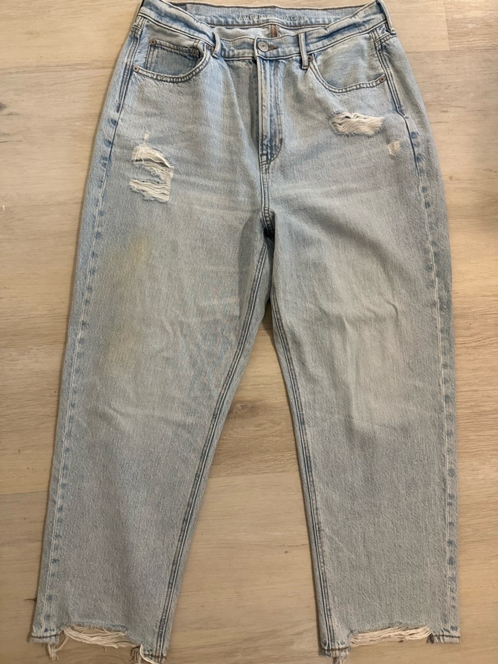 American Eagle Outfitters Highest Rise 90s Boyfriend Jeans Light Blue Distressed